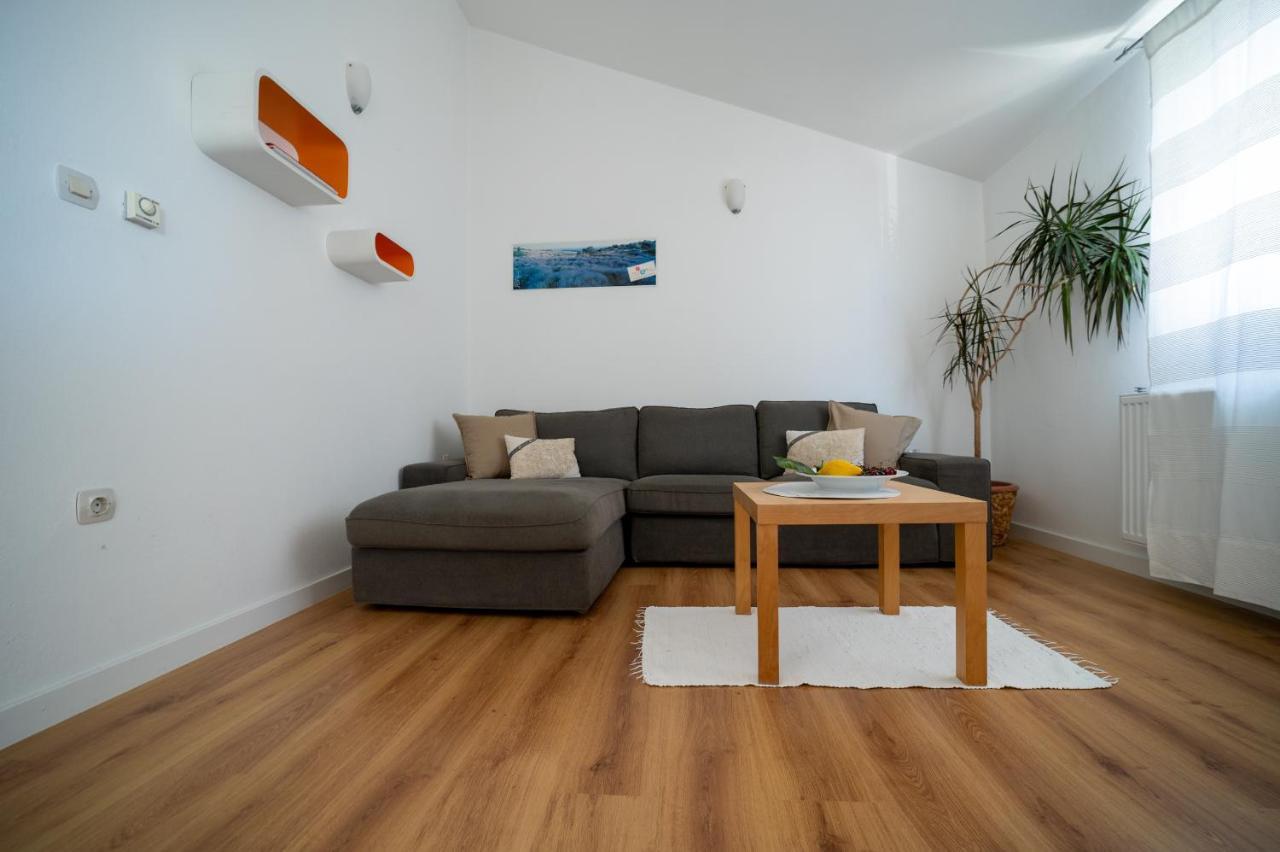 Apartments A&T Sukošan Buitenkant foto
